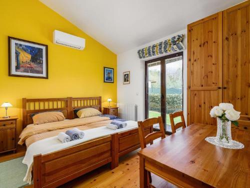 Large Villa With Private Swimming Pool And Enclosed Garden