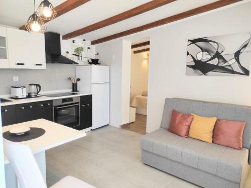 Holiday Home Zlopoje