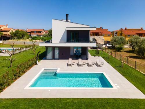 Villa Arestea With Sea View And Wellness