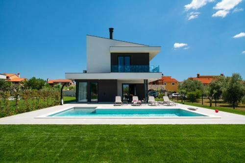Villa Arestea With Sea View And Wellness