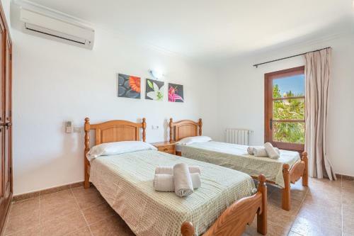 Villa Pou D'ambroitx