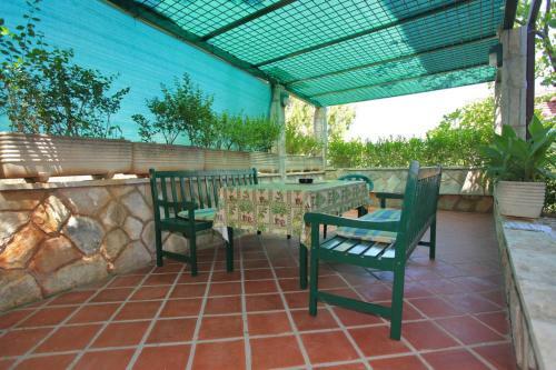 Apartments Jole - 70m From The Sea