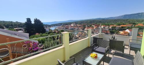 Apartment On The Top