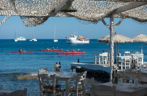 Villa Santorini Beach Cave, Seaside Accommodation, 7 Footsteps To The Sea!