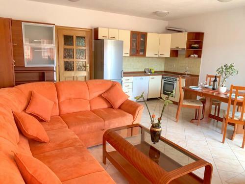 Apartmani Petra
