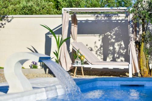 Ana, House With Pool