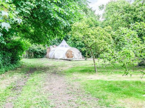 Apple Blossom Yurt