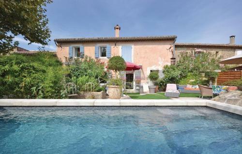 Holiday Home Cheval Blanc Chemin Du Milieu