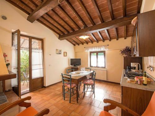 Apartment Valdilucciole 1