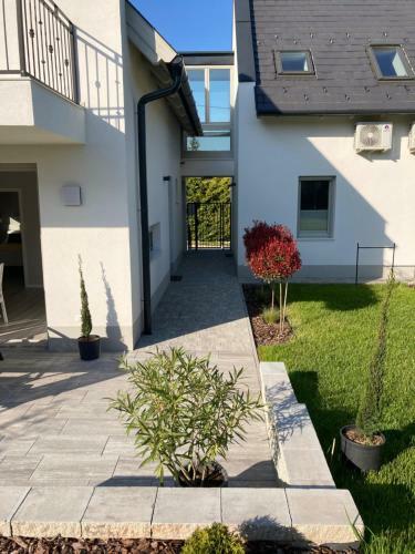 Rizling Apartmanh�z**** Balatonalm�di