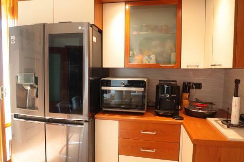 Hostal Appartamento Incantevole Con Camino (stanza)