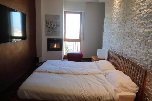 Hostal Appartamento Incantevole Con Camino (stanza)