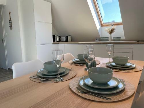 Meshy Deluxe Apartment