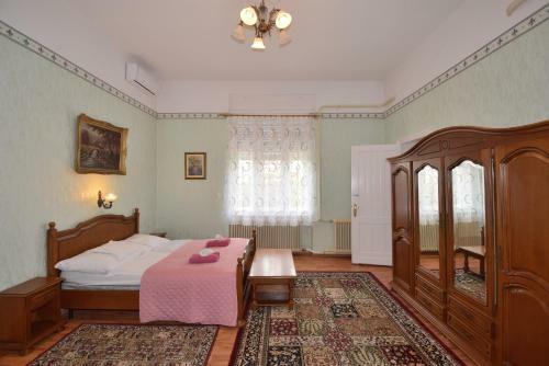 Ilonka Villa