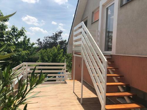Medenc�s Apartman