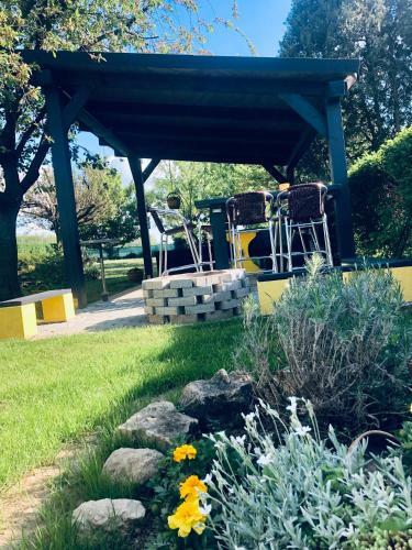 Medenc�s Apartman