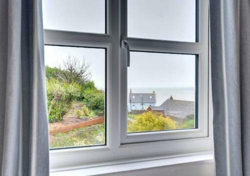 Amroth Holiday Home With Sea Views