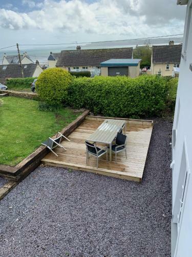 Amroth Holiday Home With Sea Views