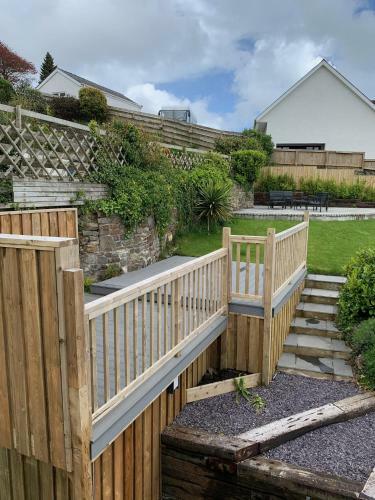 Amroth Holiday Home With Sea Views