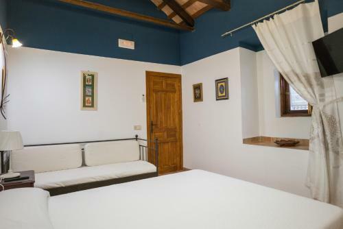 Bed & Breakfast La Aldaba, Antigua Casa De Labor