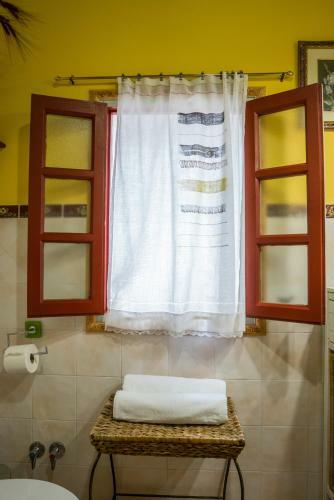 Bed & Breakfast La Aldaba, Antigua Casa De Labor