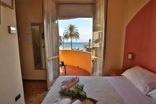 Hotel XXV Aprile Casa Per Ferie
