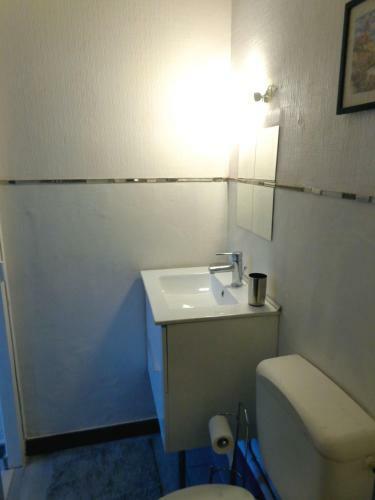 Apartamento Renovated Studios 300m From The Thermes