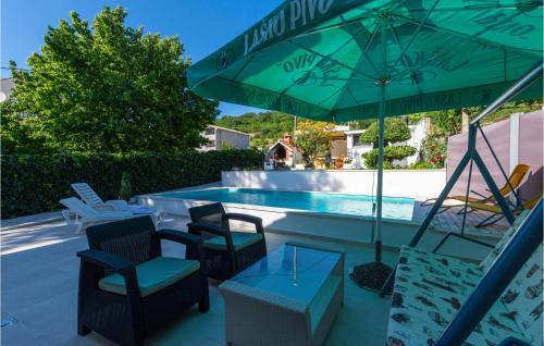 Three-bedroom Apartment In Bajagic