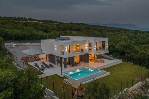 Beautiful Villa Aoora