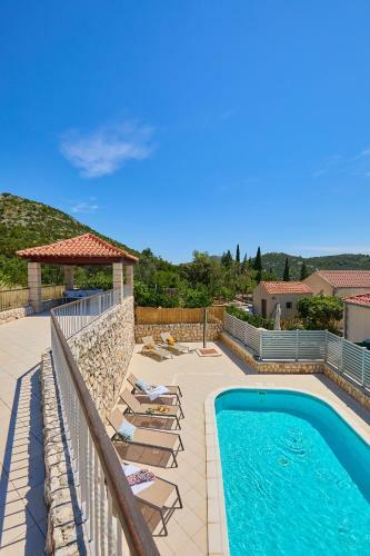 Hedera Estate, Villa Hedera IX
