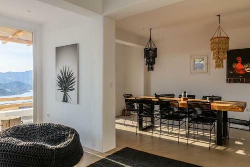 Halu Luxury Villa - 5 Bedroom