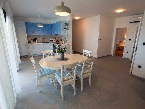 Luxury Apartment With A Private Pool Arbitana