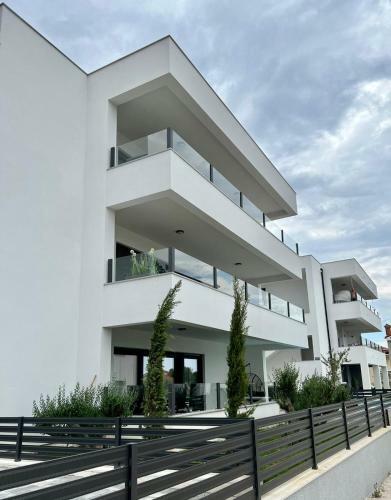 Luxury Apartment With A Private Pool Arbitana