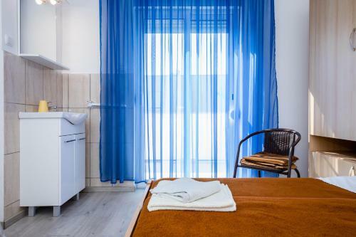 Hostal Apartments Mladenka In Banjol