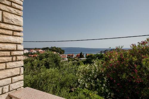 Hostal Apartments Mladenka In Banjol