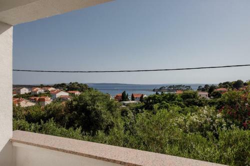 Hostal Apartments Mladenka In Banjol