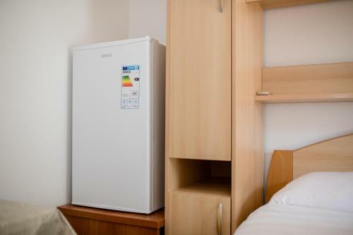 Hostal Apartments Mladenka In Banjol