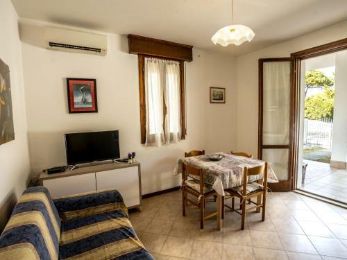 Holiday Home Pino Tre Lido Di Volano