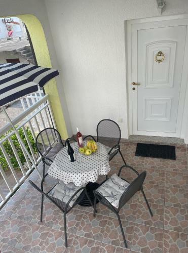 Hostal Heaven?s View Apartments