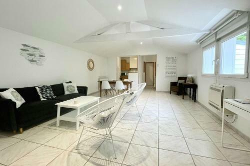 Splendid House Of Holidays- Near Beaches