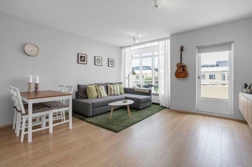 Downtown Reykjav�k Apartment - Amazing Garden View