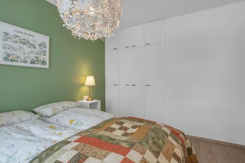 Downtown Reykjav�k Apartment - Amazing Garden View