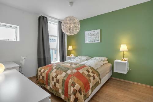 Downtown Reykjav�k Apartment - Amazing Garden View