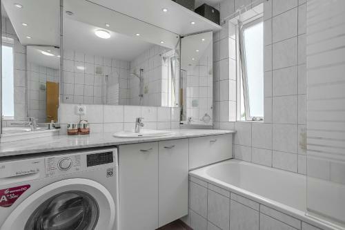 Downtown Reykjav�k Apartment - Amazing Garden View