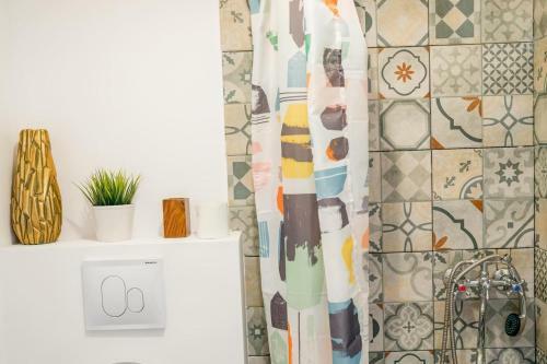 Boho-style Apartment House In Historic City Center