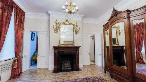 1915 Elladi Luxury Central Apartment