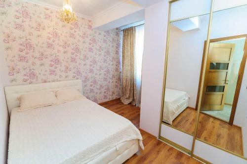 Bright & Quiet 2room Apartment In City Center