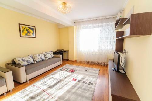 Bright & Quiet 2room Apartment In City Center