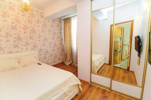 Bright & Quiet 2room Apartment In City Center