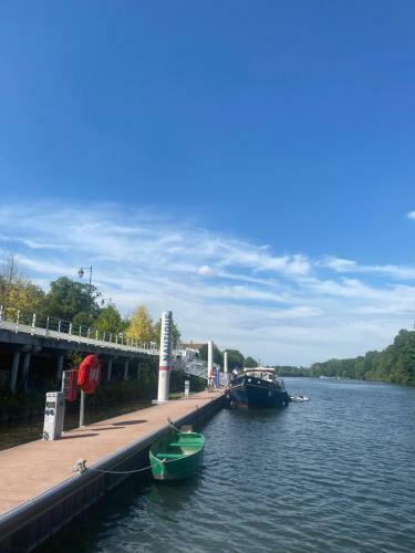 Domaine Des Cabanes De L?�le Paris